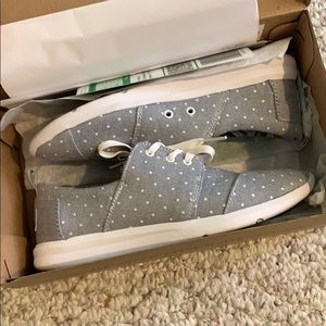 Polka Dot TOMS
